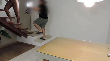 Produtor brazuca não resistiu só vê a gostosa da pornstar jasminy villar deixou a buceta dela cheia de leite quente