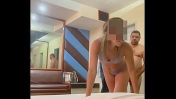 Casada liberada pra ir ao motel sozinha com o amante