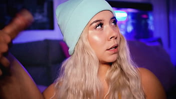 This horny college student's hobby is making her jerkoffs horny on the internet