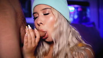 This horny college student's hobby is making her jerkoffs horny on the internet