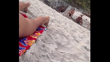 Belinha E Sua Busca Por Pirocas Fez Dogging Na Praia Do Abricó thumbnail