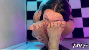 Gloryhole foot worship pov