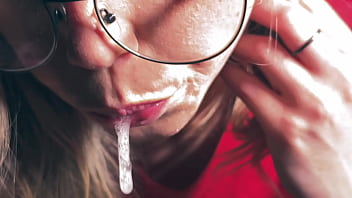 Goddess maiah's foot tease