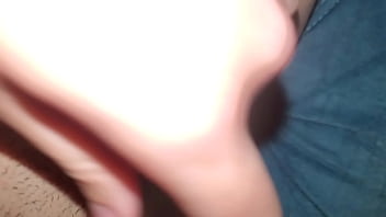 No aguanto las ganas de tocarme pensando en una verga grande y dura