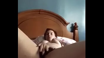 Slutty sis fingers on bed