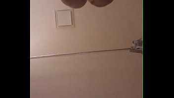 She cleaned my cock before i shower