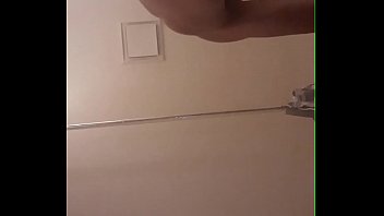 She cleaned my cock before i shower