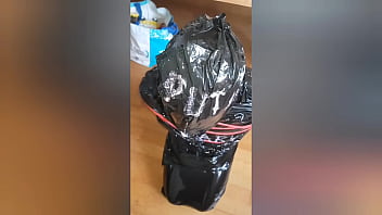 2025 11 08 larve sophie momifiee et soumise