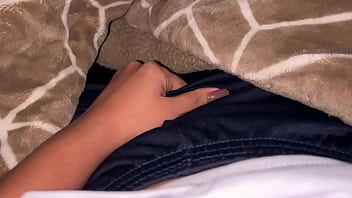 Siririca antes da escola de uniforme