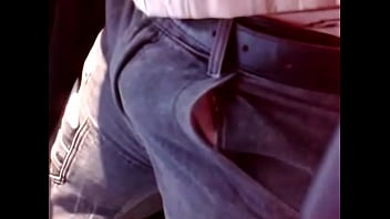 Voyeur A Arte De Flagrar Malas Pau Duro No Nibus thumbnail