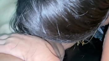 Le follo el coño a mi hermanastra