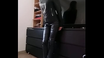 Coucou les chatons j'ai essayer quelques chose de nouveau dans le style comme