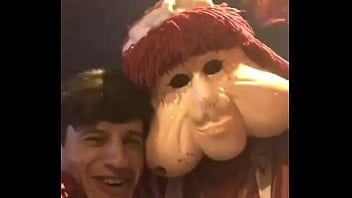 Jovem safado e fofão tarado