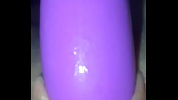 Amateur pussy playing with vibrator