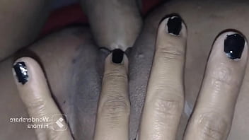 Colegiala caliente follada en su coño apretado después de clase