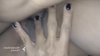 Colegiala caliente follada en su coño apretado después de clase