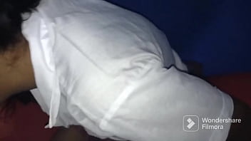 Colegiala caliente follada en su coño apretado después de clase