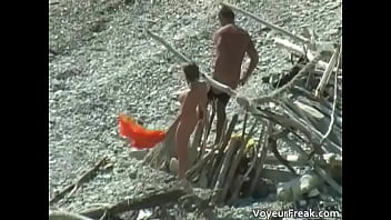 A floating blowjob voyeur cam