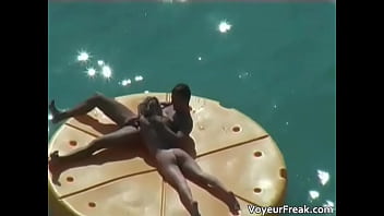 A floating blowjob voyeur cam