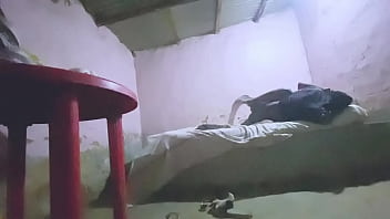 Je le contacter pour qu’il vient me baiser comme je veux vu que j’étais toute seule mais sa bite est vraiment trop gros