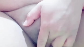 Masturbándose un poco