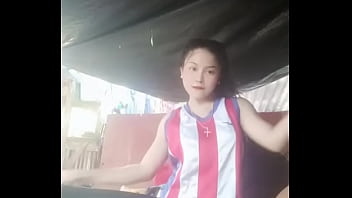 Dancing sexy to many people