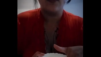 Tu tetona favorita te bate la cremita y se la come si te gustaria encontrarme asi en tu cocinayour favorite