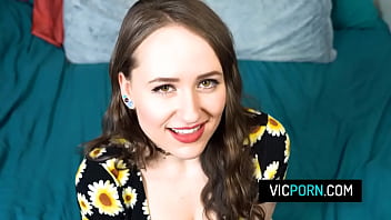 Horny babe pleasure herself by playing with her pussy in asrm style