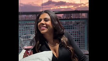 Comi gostoso a casadinha safada e muito gostosa mulher do meu chefe fui na casa do meu chefe chegando lá a esposa gostosa ficou doida pelo meu pau fudemos muito