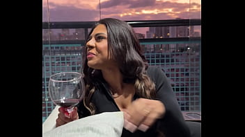 Comi gostoso a casadinha safada e muito gostosa mulher do meu chefe fui na casa do meu chefe chegando lá a esposa gostosa ficou doida pelo meu pau fudemos muito