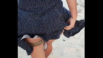 Mostrándome desnuda en público