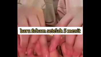 Cewe dengan jari jari kakinya