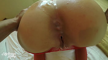 Boy tarado rasga a roupa da novinha gostosa e a faz gemer de prazer até gozar completo no red mysteriouskathy