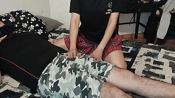 Hermosa jovencita cabalga sobre mi verga y me le vengo dentro