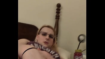 Holy fuck balls love fingering myself