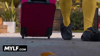 Tis the season to be freeused