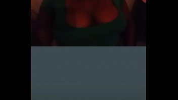 Gordita brasileña chichona por periscope