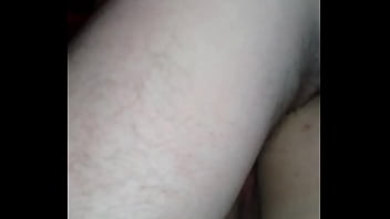 Y le gusta x la cola