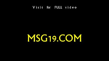 Masseuse enjoys knob insertion