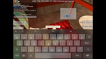 Elf hoe makes me nut in her mouth