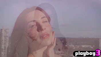 Sexy babe xris kovtos exposed hot body and model revealed her stunning ass