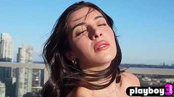 Sexy babe xris kovtos exposed hot body and model revealed her stunning ass