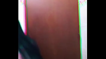 Mi amiga nalgona se pone a bailar para ser famosa