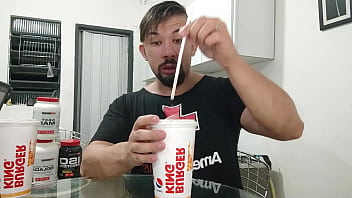 Comendo o maior burger king do x videos