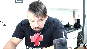 Comendo o maior burger king do x videos