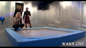 Mamma and pool dream