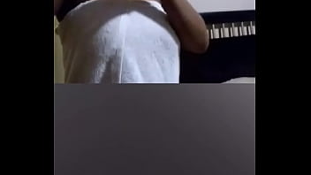 Tetona deliciosa muestra todo el cuerpo en periscope Tetona deliciosa muestra todo el cuerpo en periscope