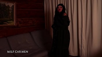 Charming carmen with a big ass wants a bigger dick