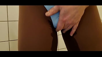 Wp in yoga outfit a teen amateur girl pissing herself