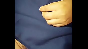 La sirvienta me regaló una buena mamada en su día de descanso